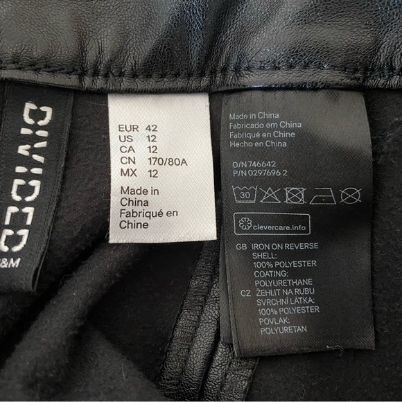 Pleather skirt from H&M - Picture 3 of 3